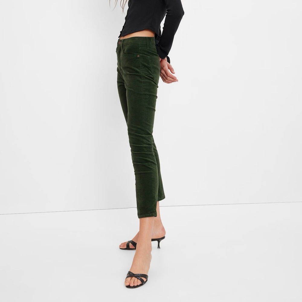 Gap Women's High Rise Vintage Slim Corduroy Pants With Washwell